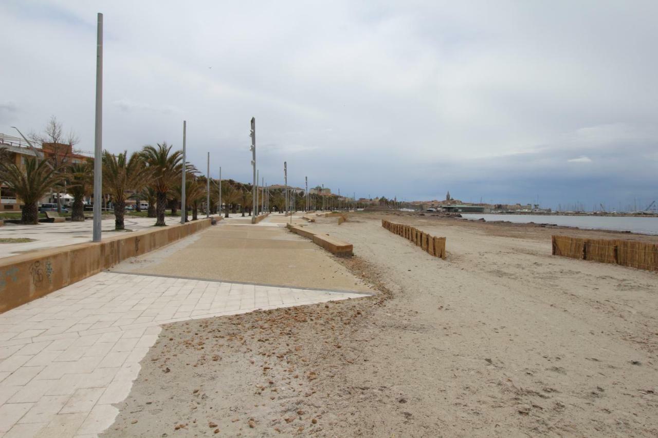 Family Apartment On The Beach Alghero Exterior foto
